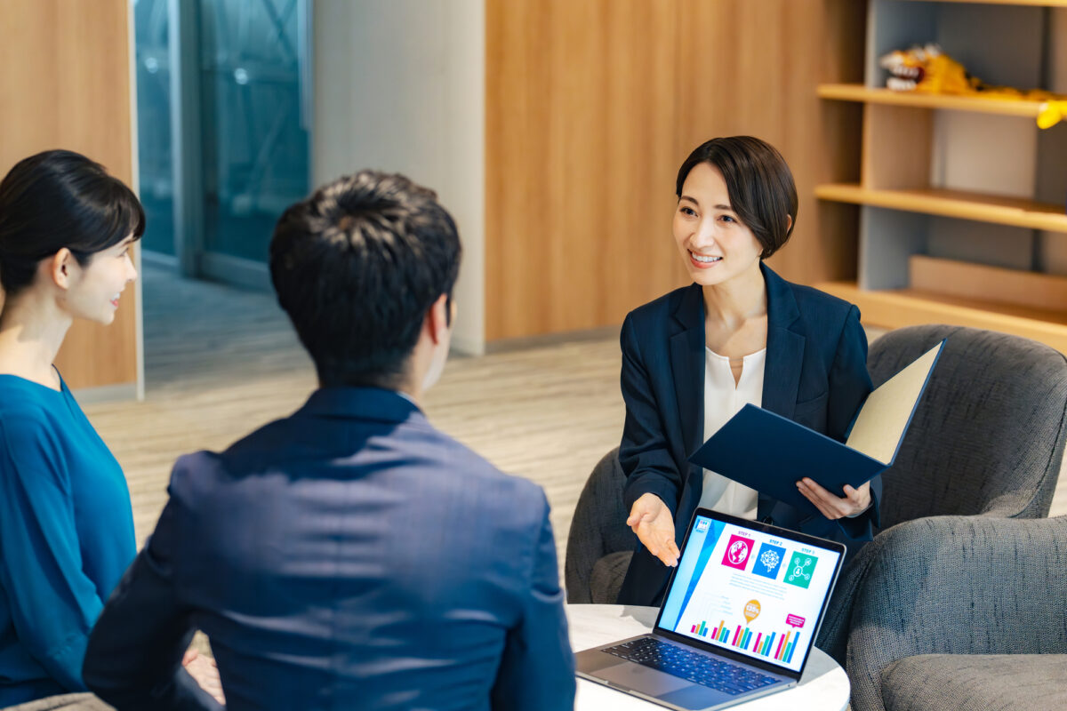 コンサルタント事業